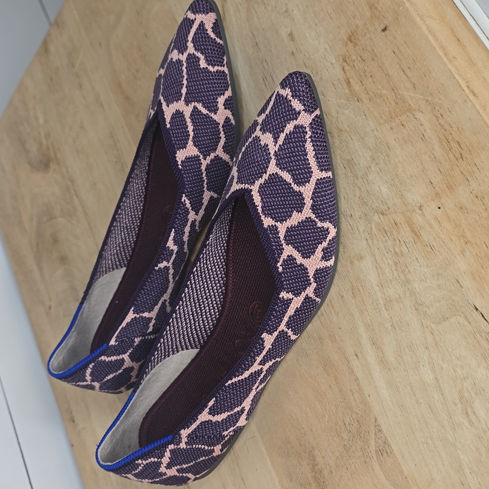 Rothy's The Point in Violet Giraffe, size 9 - Picture 2 of 10
